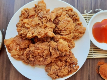 Dạy và thực hành chế biến gà rán